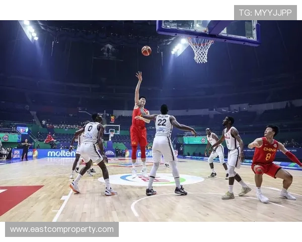 中国男篮新阵容亮相备战世界杯 力争突破历史最佳成绩 中国男篮新阵容亮相备战世界杯 力争突破历史最佳成绩