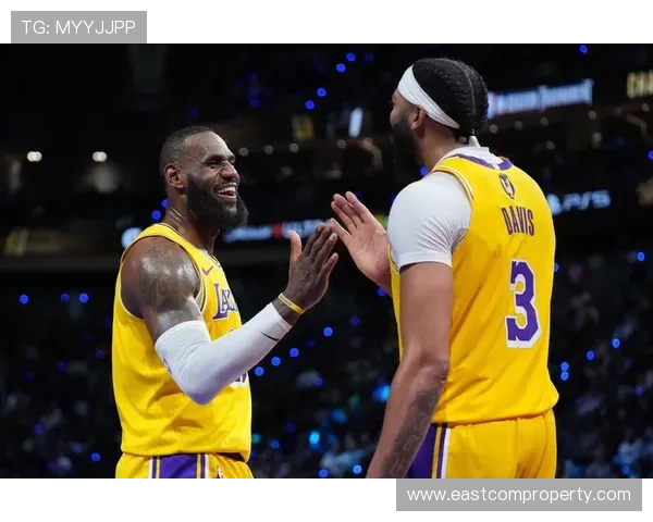 NBA季前赛拉开帷幕，詹姆斯领军湖人队力争卫冕