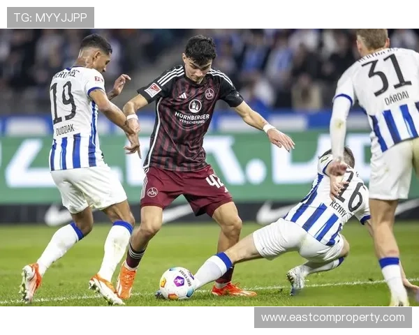 欧洲豪门鏖战再起新星闪耀绿茵场各大联赛竞争进入白热化阶段 欧洲豪门鏖战再起新星闪耀绿茵场各大联赛竞争进入白热化阶段