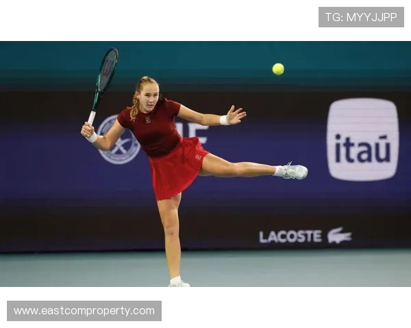 网球赛场激战正酣 新星崛起挑战老将霸主地位 网球赛场激战正酣 新星崛起挑战老将霸主地位