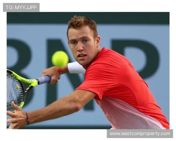 网球赛季回顾:明星球员表现亮眼 新兴选手崭露头角 网球赛季回顾:明星球员表现亮眼 新兴选手崭露头角