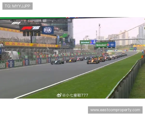 F1赛季激烈角逐:顶级车队与车手展现惊艳表现创新纪录 F1赛季激烈角逐:顶级车队与车手展现惊艳表现创新纪录