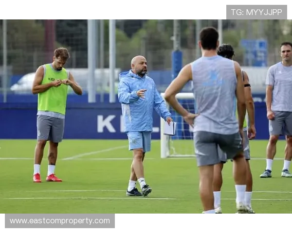 西班牙人俱乐部新赛季展望球队阵容变化与战略调整